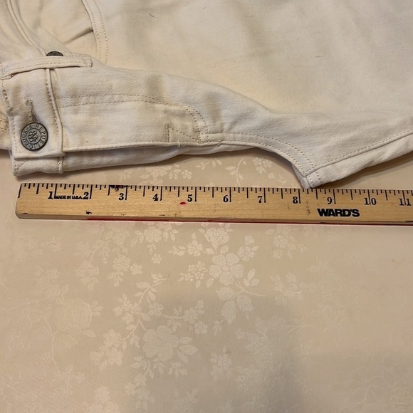 Rock and Republic Mid Rise Jeans.  Berlin. Size 10. Beige - Picture 7 of 8